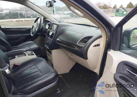 2016 Chrysler Town & Country Touring from USA, damaged, VIN 2C4RC1BG6GR294681